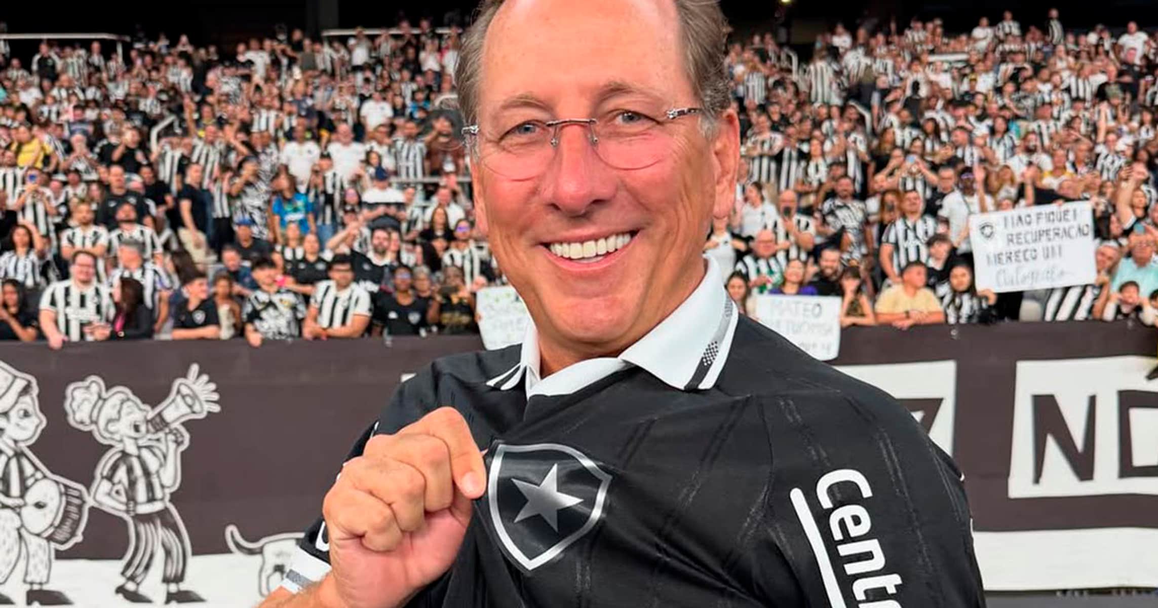 Presidente do Botafogo explica anúncio de venda no exterior e comenta crise envolvendo John Textor