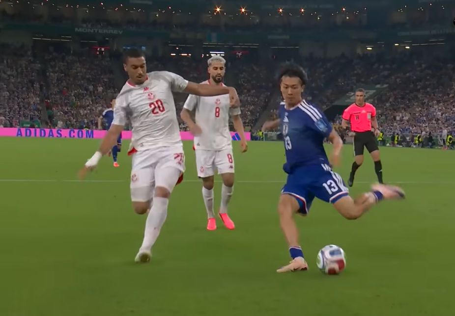 Japão goleia Tunísia no milésimo jogo da história das Copas e entra na briga pela liderança