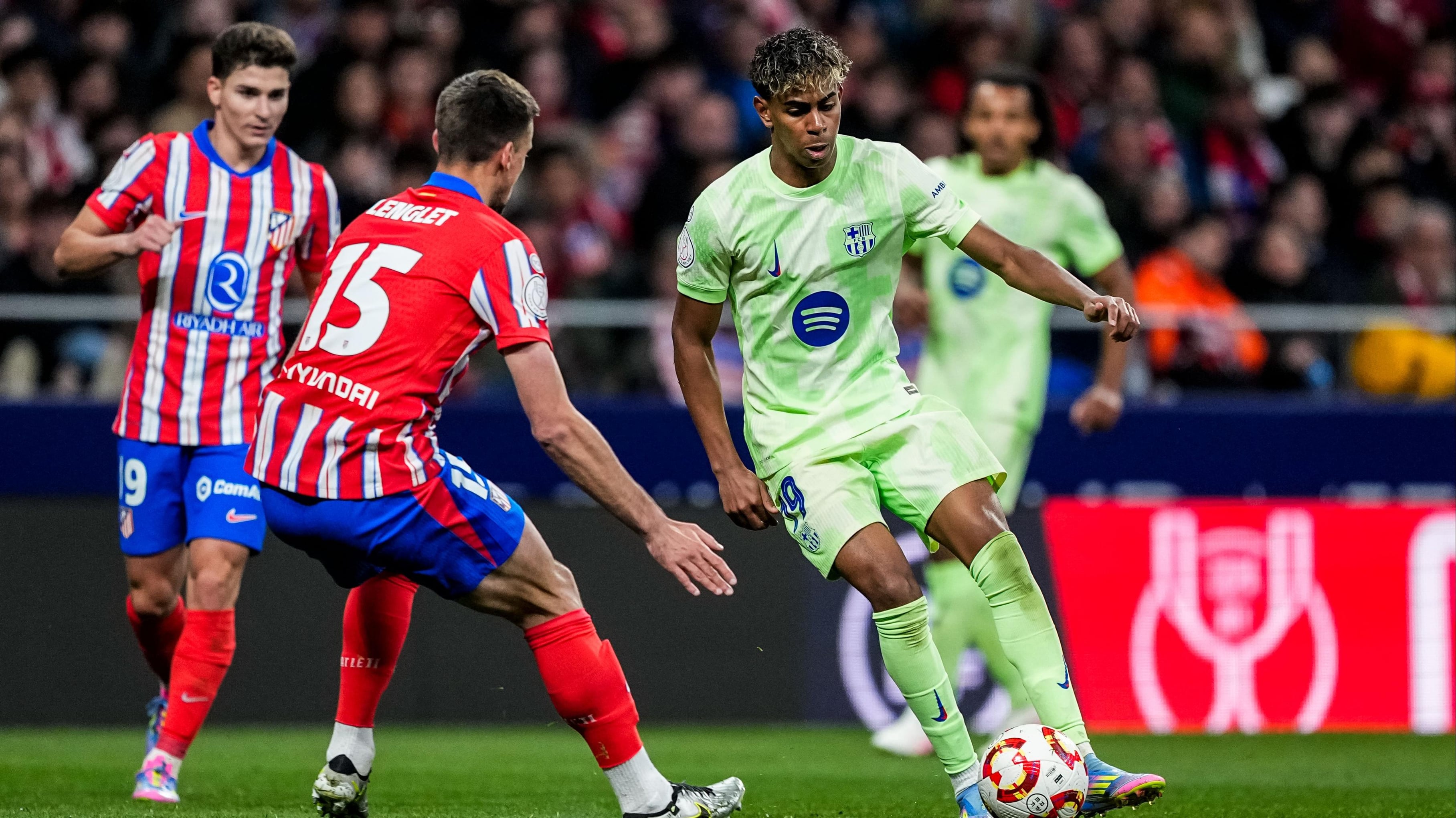 Uefa rejeita protesto do Barcelona sobre arbitragem contra o Atlético antes de decisão na Champions