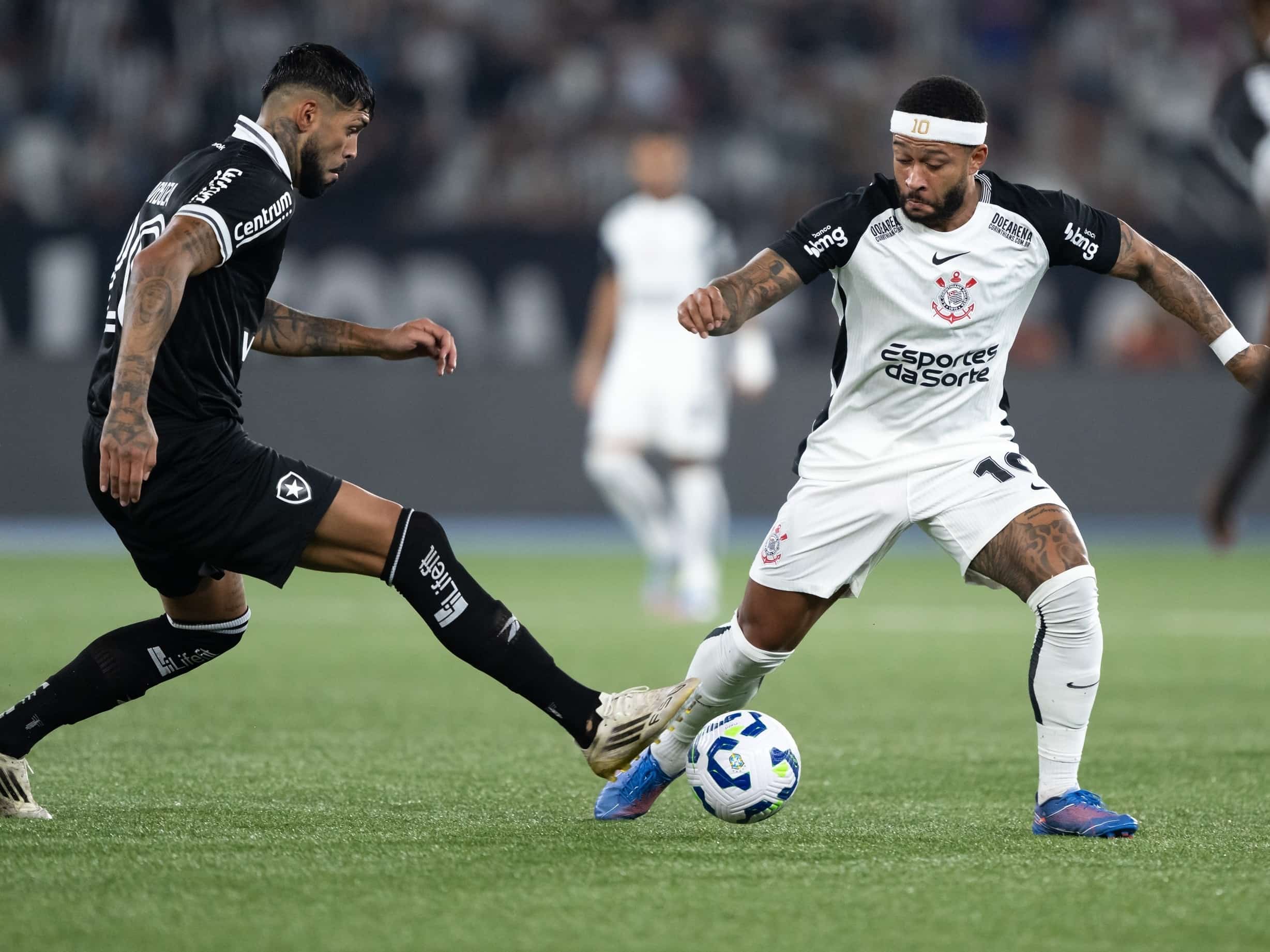 Corinthians empata com Vitória e aumenta jejum no Brasileirão; Lingard vira alvo de críticas da torcida
