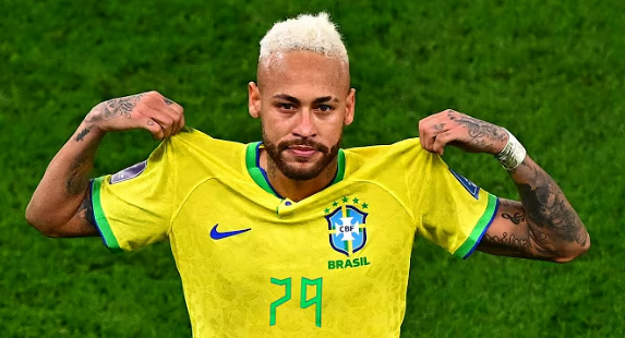 Neymar segue tratamento especial e desfalca viagem da Seleção Brasileira antes de amistoso