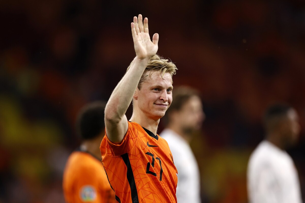 Barcelona's De Jong Set for Return from Injury by October 8