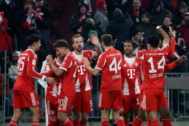 Bayern de Munique conquista a Bundesliga com virada eletrizante e sonha com a tríplice coroa