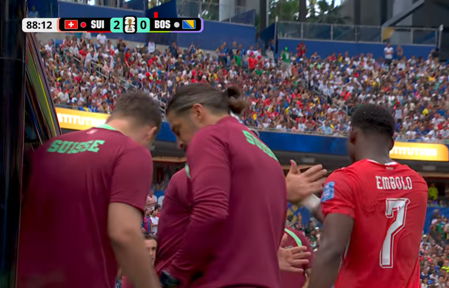 Suíça goleia a Bósnia, assume liderança do grupo e fica perto das oitavas da Copa do Mundo
