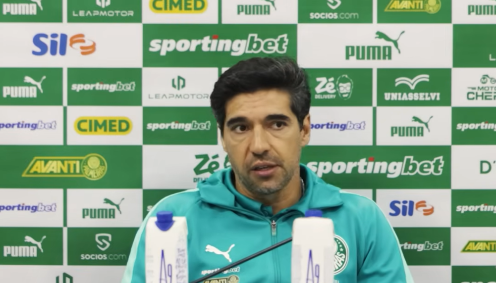 Abel Ferreira rebate críticas ao Palmeiras e dispara: “tudólogos” do futebol