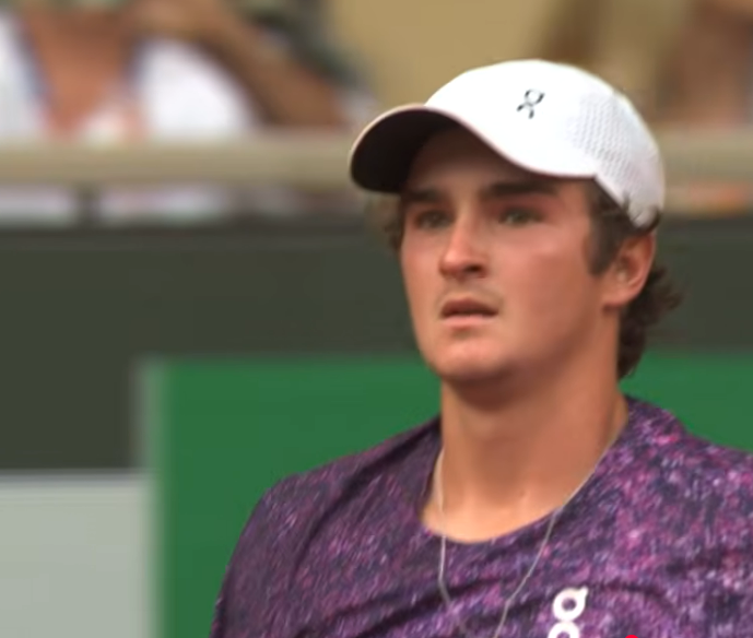 João Fonseca faz história em Roland Garros e supera marca de Guga