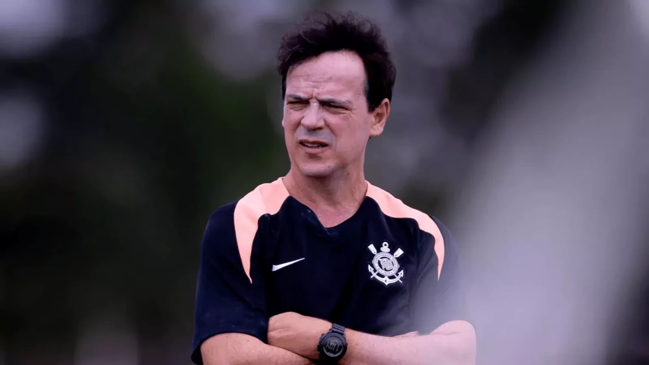 Estreia de Fernando Diniz no Corinthians tem Libertadores, pressão por vitória e clássico contra o Palmeiras no horizonte