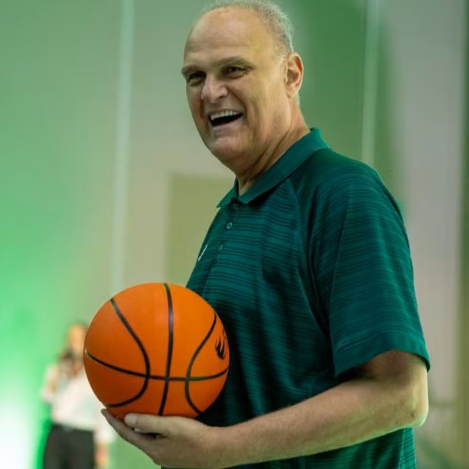 Oscar Schmidt morre aos 68 anos: adeus à “Mão Santa”, maior ídolo do basquete brasileiro
