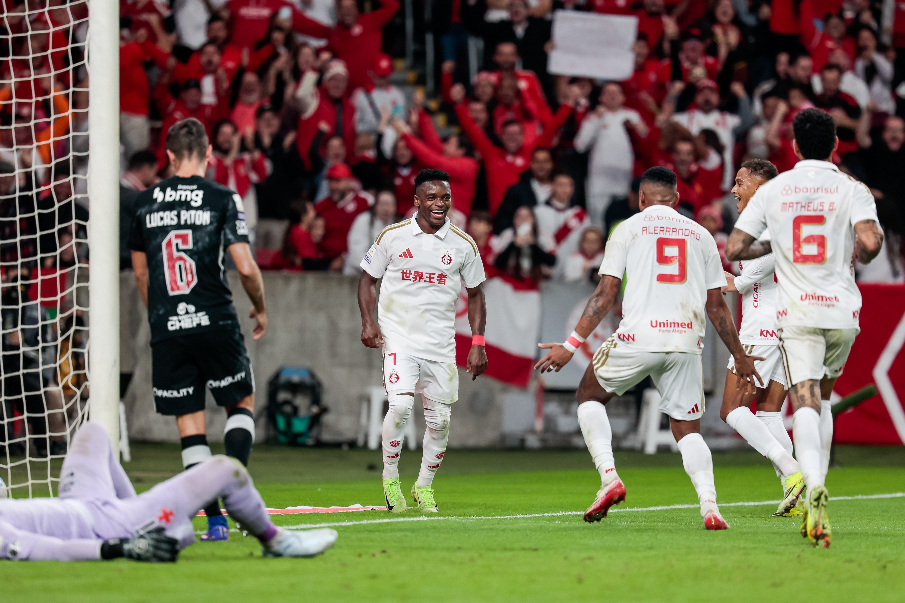 Vitória x Internacional - Prognóstico 23/05/2026