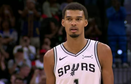 Wembanyama faz história e conquista prêmio de Melhor Defensor da NBA por unanimidade