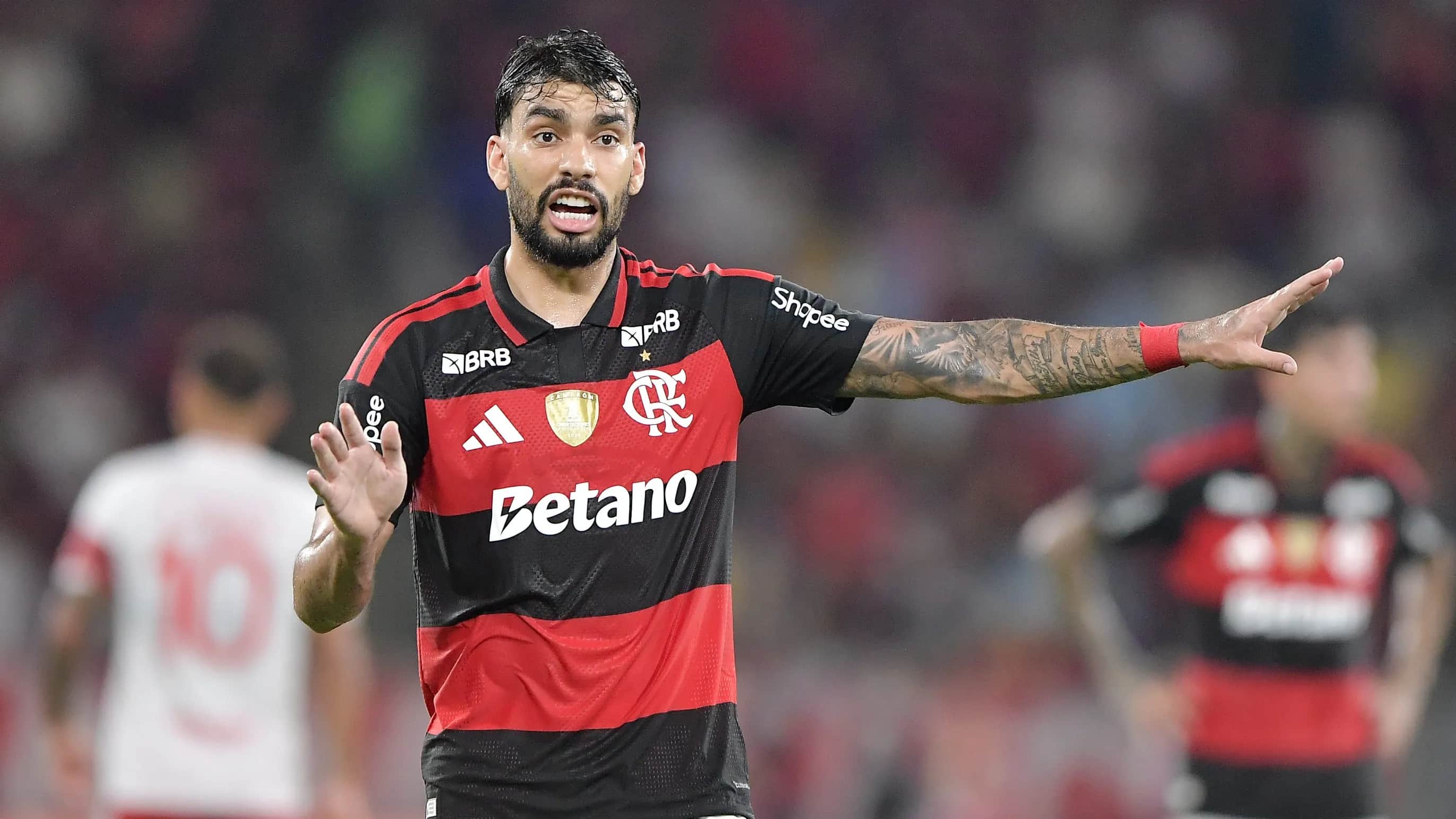 Flamengo atualiza situação de Lucas Paquetá: meia tem edema na coxa e vira dúvida após sair chorando no Maracanã