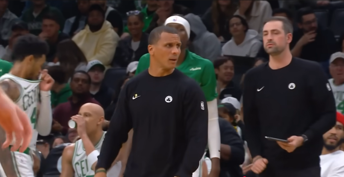 Joe Mazzulla é eleito Técnico do Ano da NBA e encerra jejum histórico dos Celtics