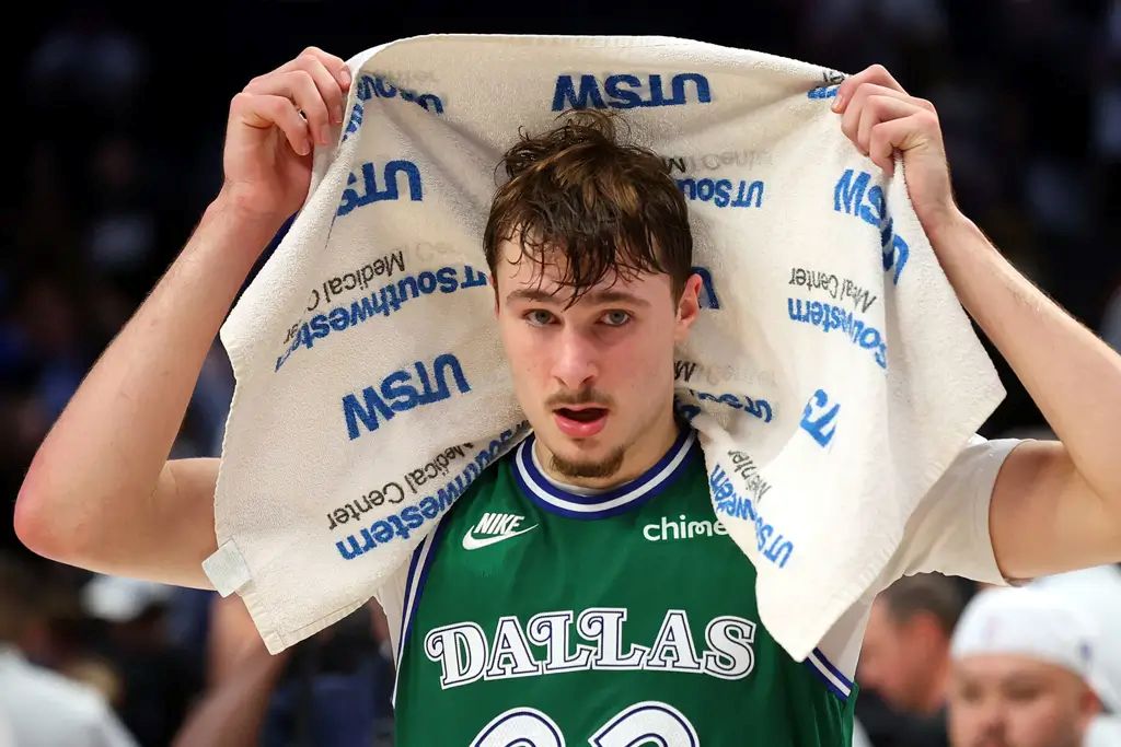 Cooper Flagg faz 51 pontos, quebra recorde histórico e vira o mais jovem a atingir marca na NBA