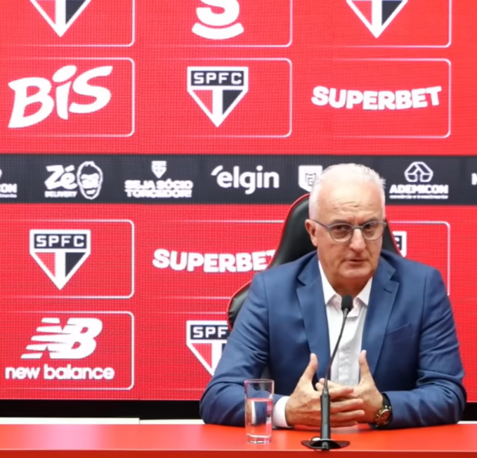 Dorival Júnior é apresentado no São Paulo e aponta prioridade: “Recuperar a confiança do elenco”