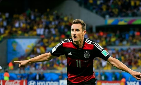 Messi liga para Klose após quebrar recorde de gols em Copas: "Foi muito emocionante"