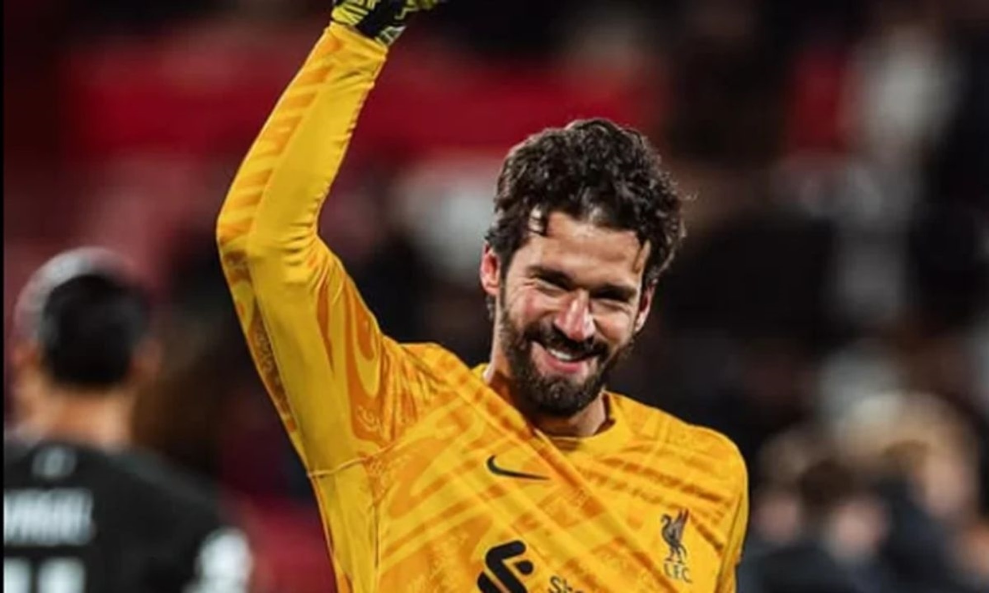 Alisson desfalca o Liverpool por mais tempo e vira dúvida para reta final da temporada europeia