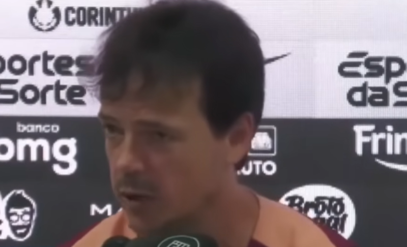 Fernando Diniz é denunciado pelo STJD após críticas à arbitragem e pode pegar gancho de até seis jogos