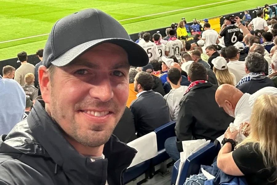 Ídolo do Bayern, Philipp Lahm assiste vitória sobre o Real Madrid infiltrado no Bernabéu