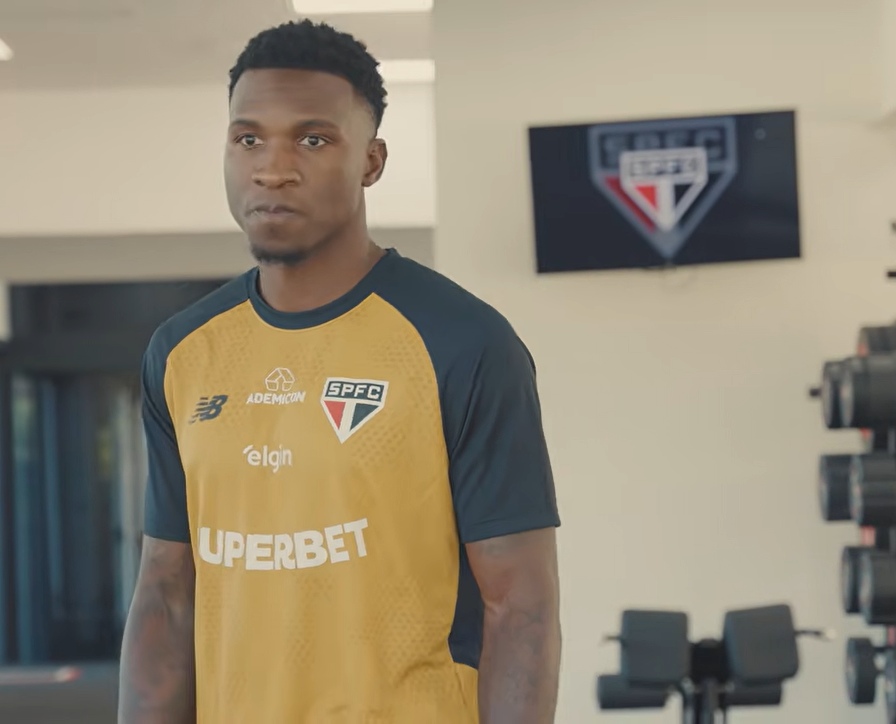 São Paulo anuncia contratação de Aurélio Buta para reforçar a lateral-direita até 2027