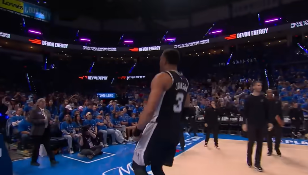 Spurs vencem o Thunder e avançam às Finais da NBA