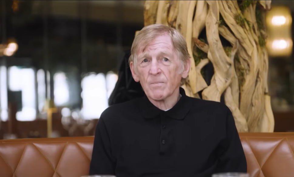 Ídolo do Liverpool, Kenny Dalglish revela tratamento contra câncer