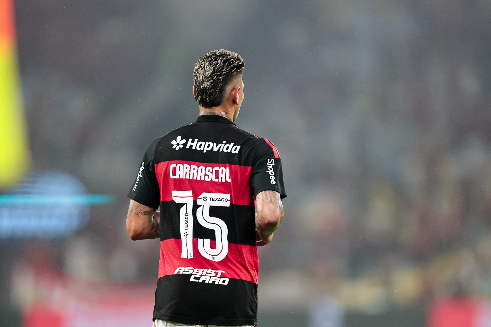 STJD pune Carrascal novamente e meia vira desfalque por quatro jogos após expulsões