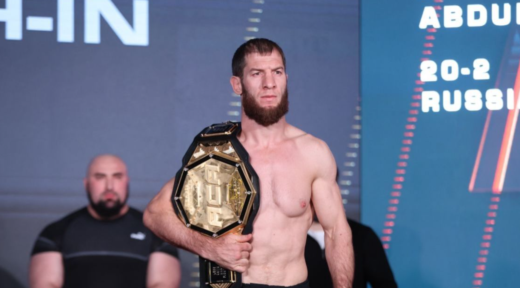 Abdulvakhabov: I Don't Want Young Fighters to Beat Me