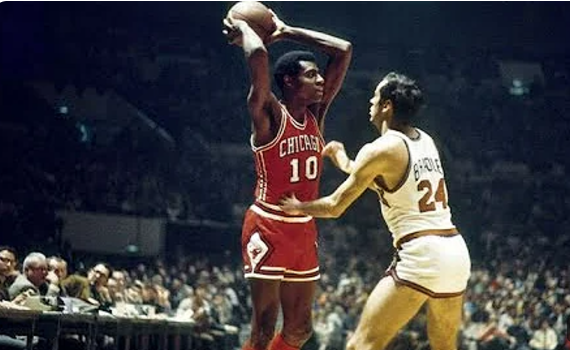 Lenda do Chicago Bulls, Bob Love morre aos 81 anos