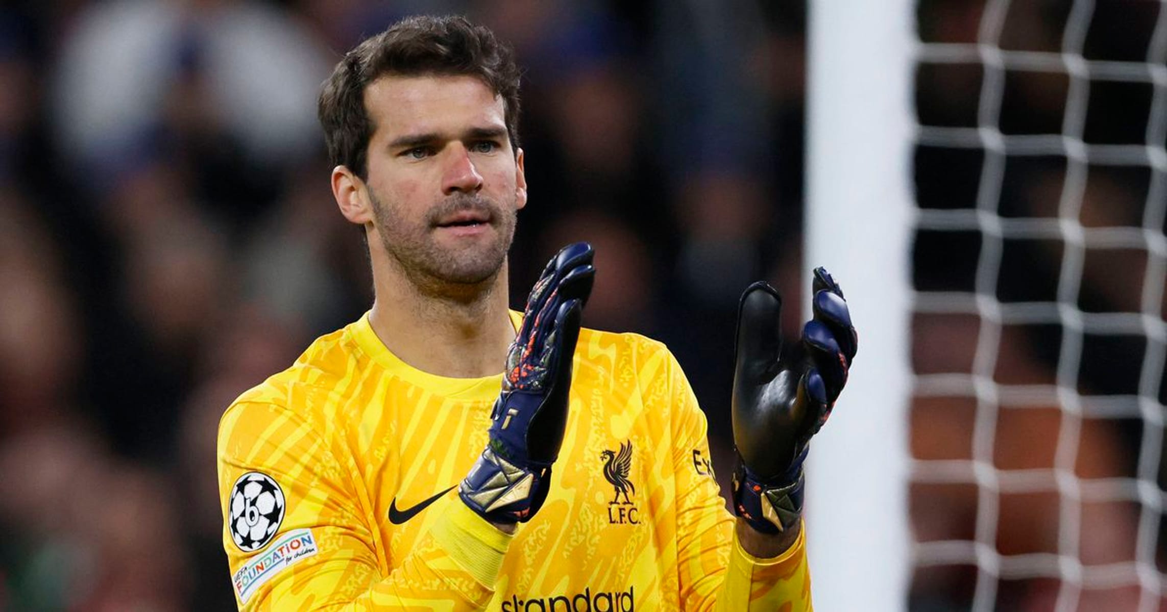 Juventus mira contratação de Alisson para próxima temporada e já inicia contatos, diz jornal italiano