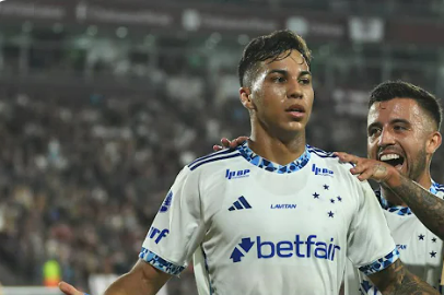 Cruzeiro vence Lanús e está na final da Sul-Americana