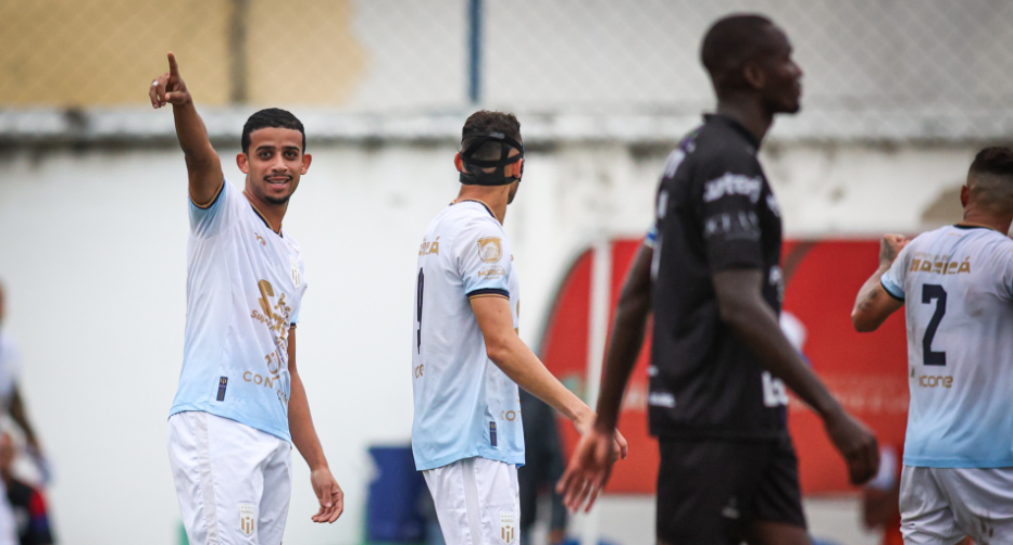 Maricá F.C vence o Pérolas Negras e garante vantagem nas semifinais do Carioca Série A2