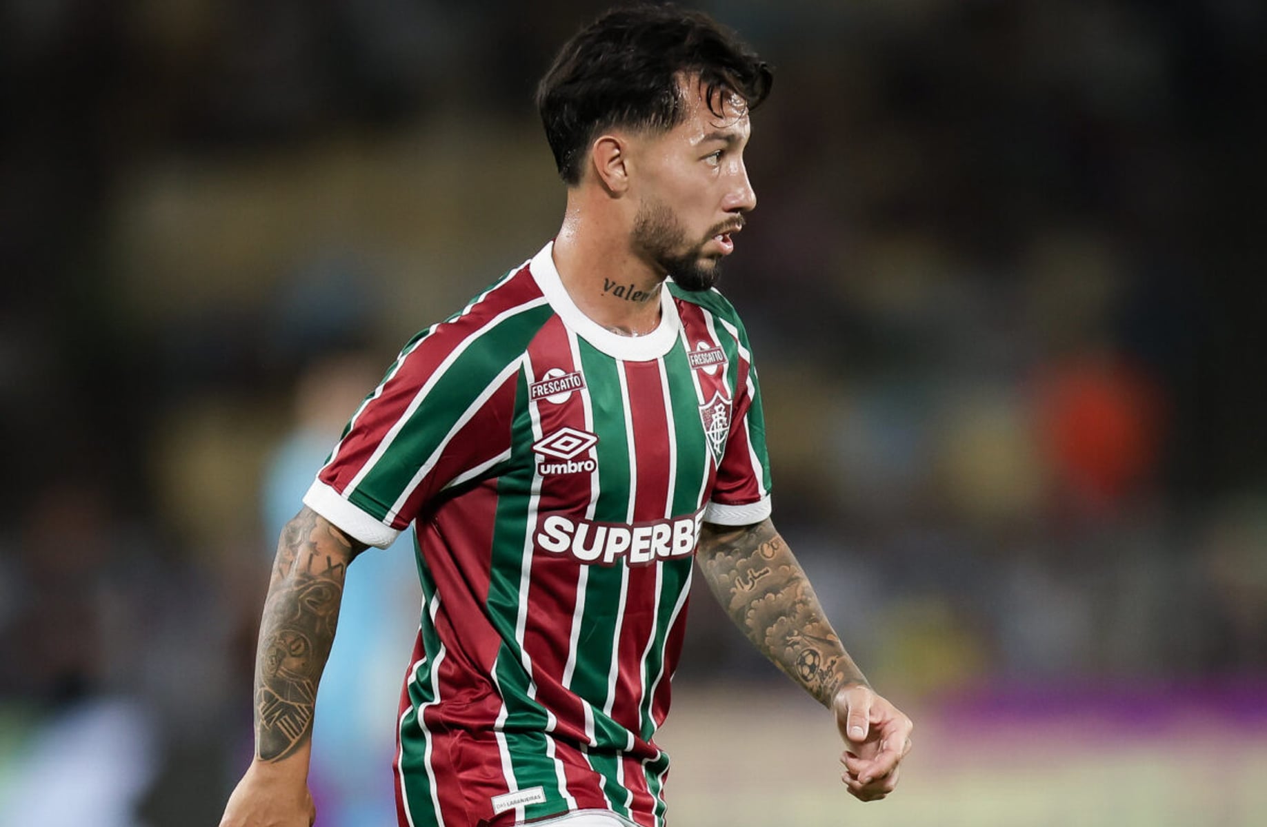 Fluminense perde Lucho Acosta por até um mês após lesão no clássico contra o Flamengo