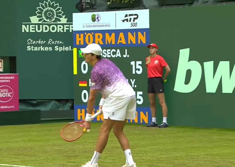 João Fonseca estreia com derrota em Halle e já mira preparação para Wimbledon