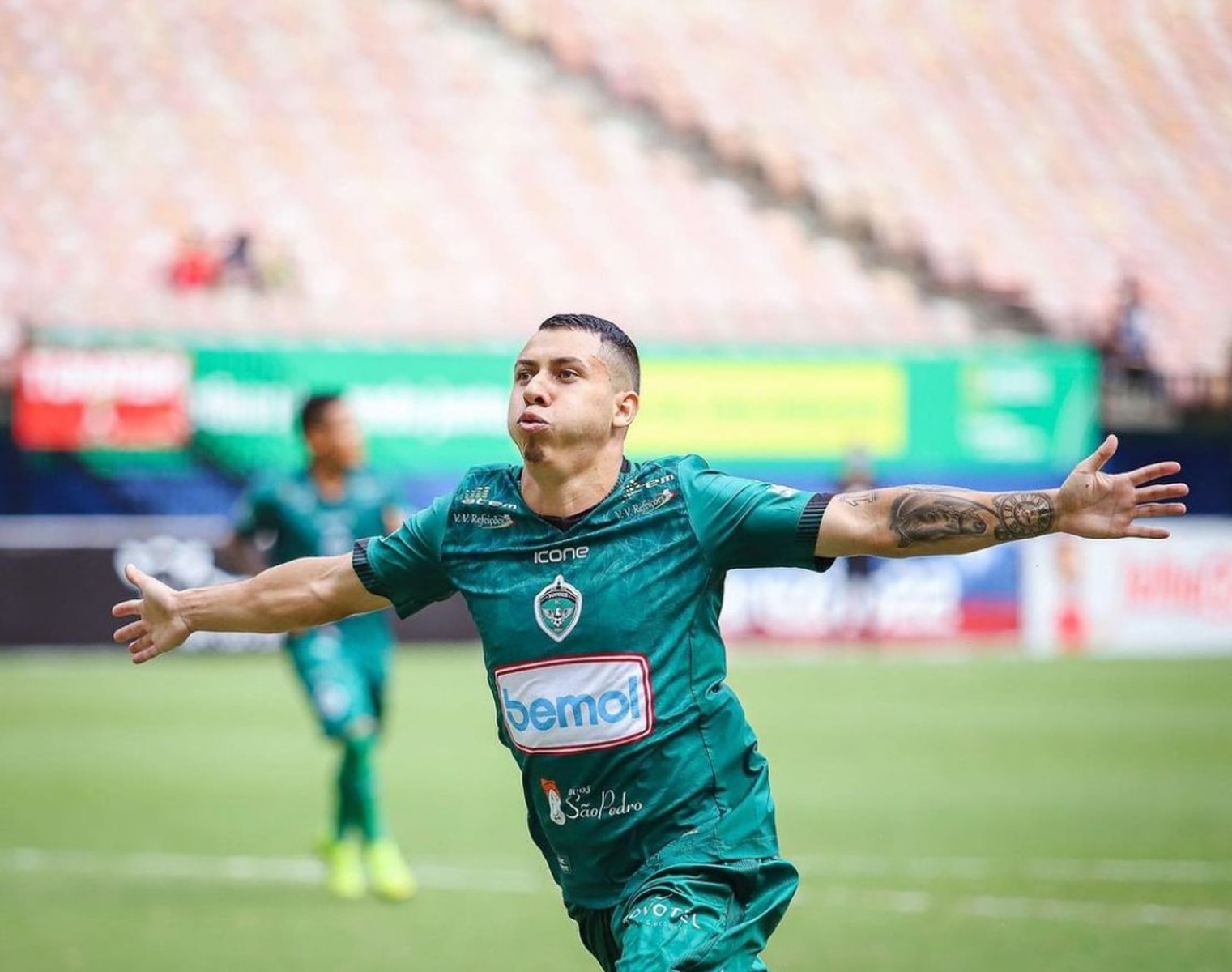 Manaus FC anuncia centroavante Lucas Vieira para a disputa da Série D 2026