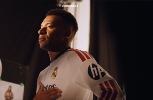 Real Madrid lança uniforme principal para a temporada 2026/27 com inspiração em símbolos históricos do clube