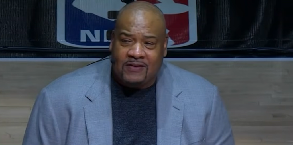 Luto na NBA: Stacey King, campeão com Michael Jordan no Chicago Bulls, morre aos 59 anos