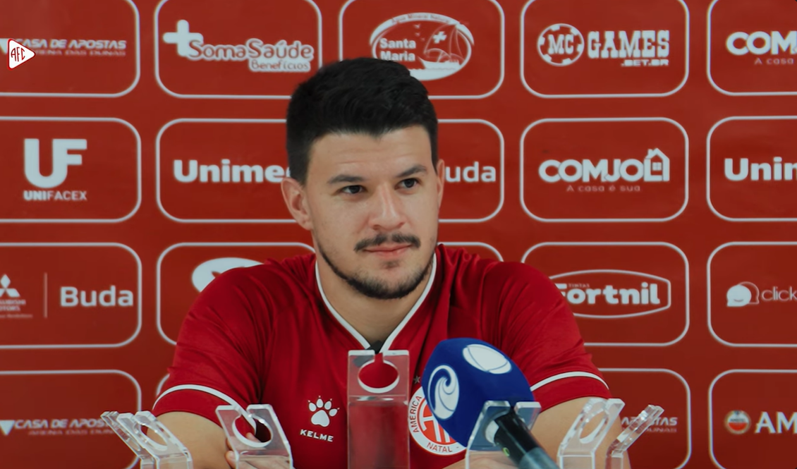 Galvan marca primeiro gol pelo América e celebra liderança provisória na Série D