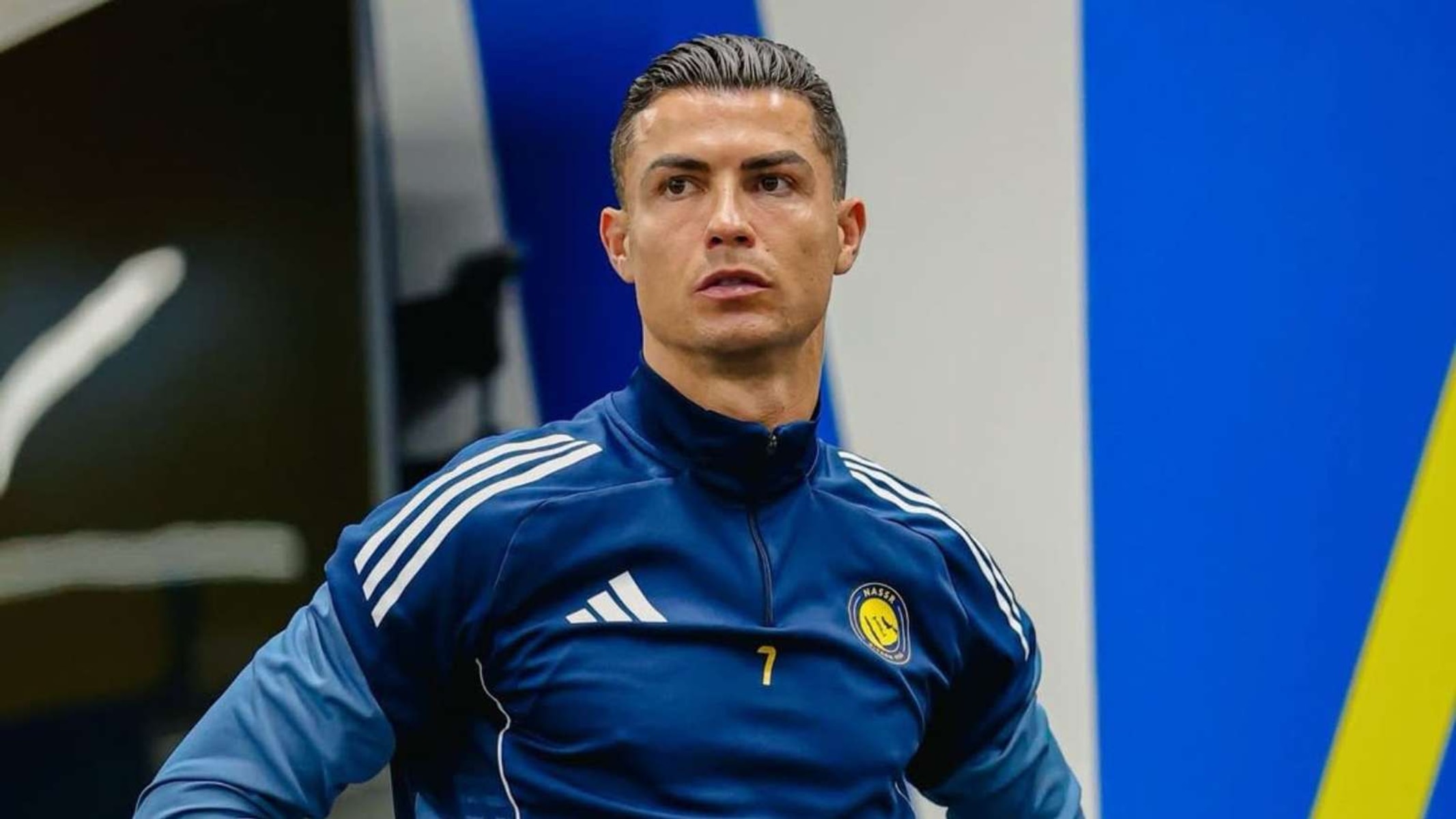 Cristiano Ronaldo joga doente, vomita após partida e ajuda Al-Nassr a manter sequência histórica na Arábia Saudita