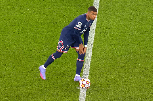 Mbappé faz história e se torna o primeiro bicampeão da artilharia da Copa do Mundo