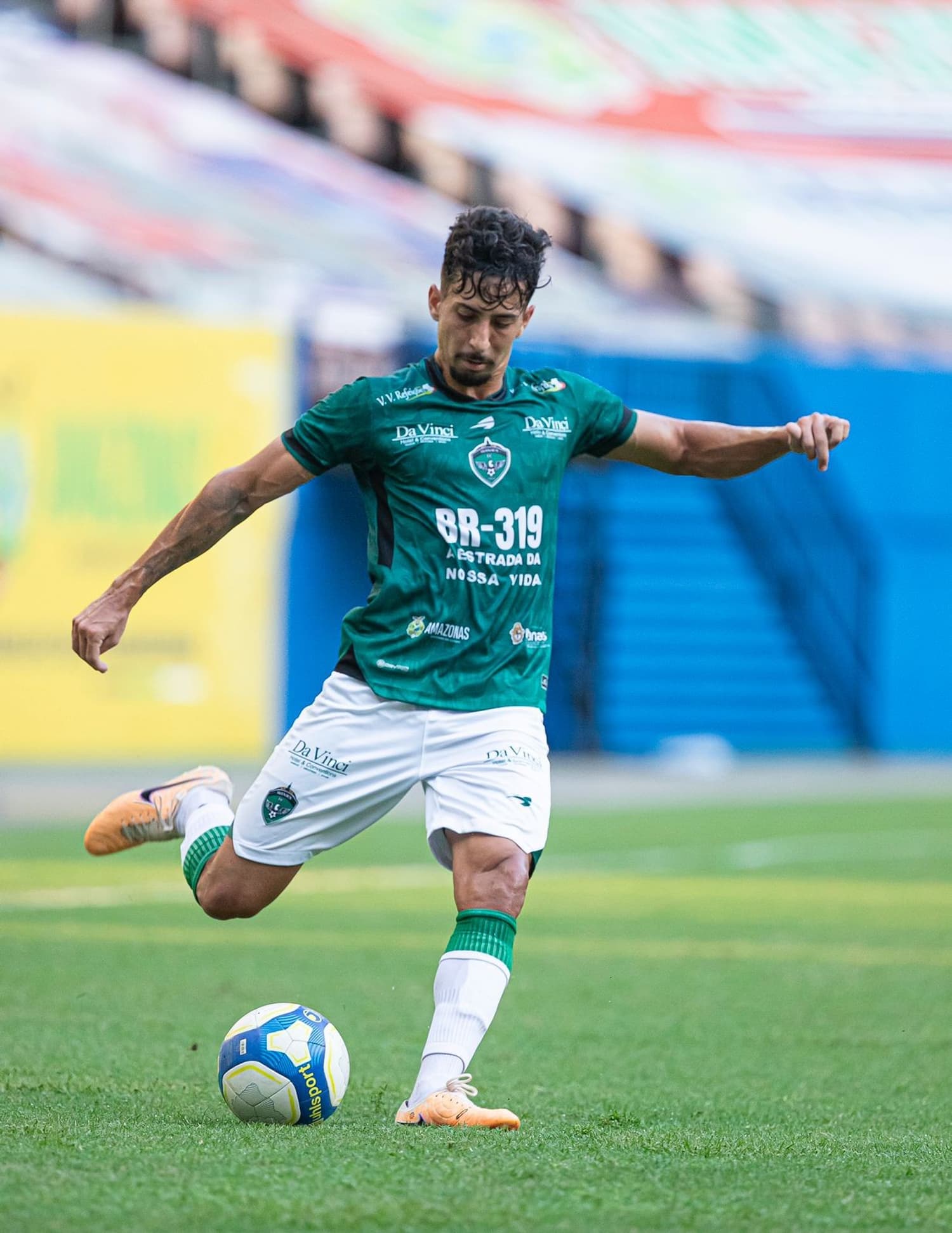 Manaus FC renova contrato do jovem volante Bruno Bietkoski até 2027