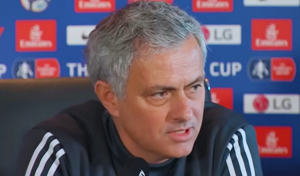 Mourinho define prioridades no Real Madrid e cobra reforços para defesa e meio-campo