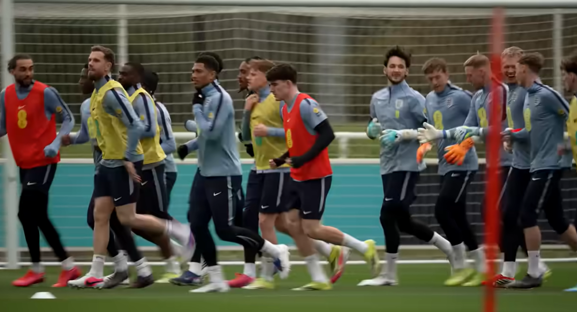 Inglaterra pode perder titular às vésperas da estreia da Copa