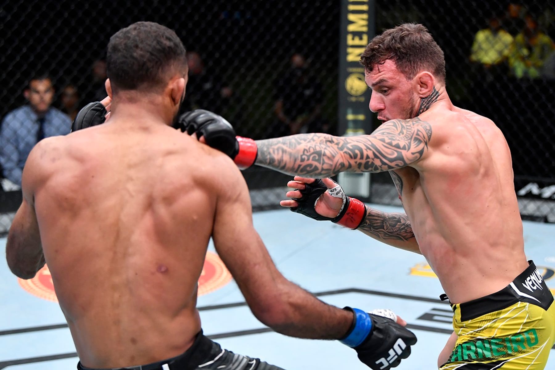 Moicano finaliza rival, sobe no ranking do UFC e lidera boa rodada para brasileiros