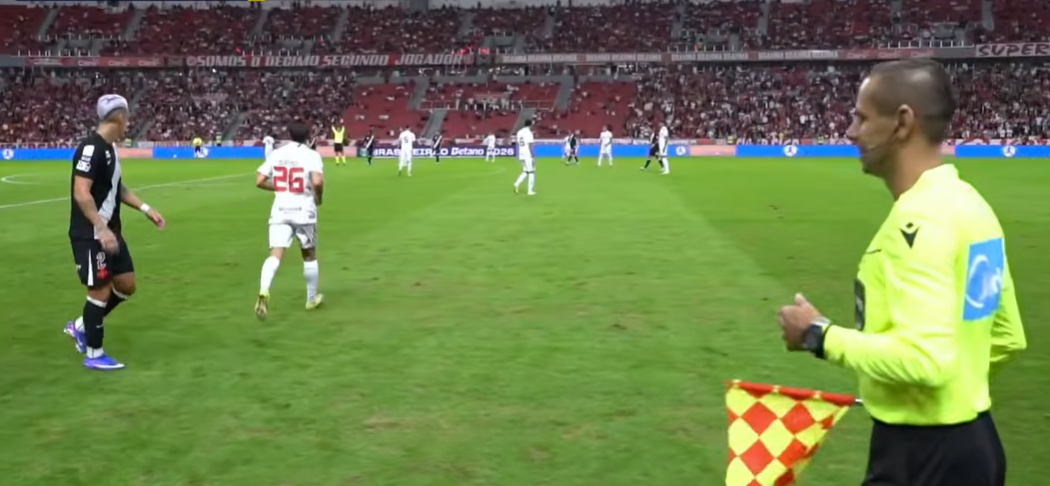 Internacional goleia o Vasco no Beira-Rio e embala no Brasileirão