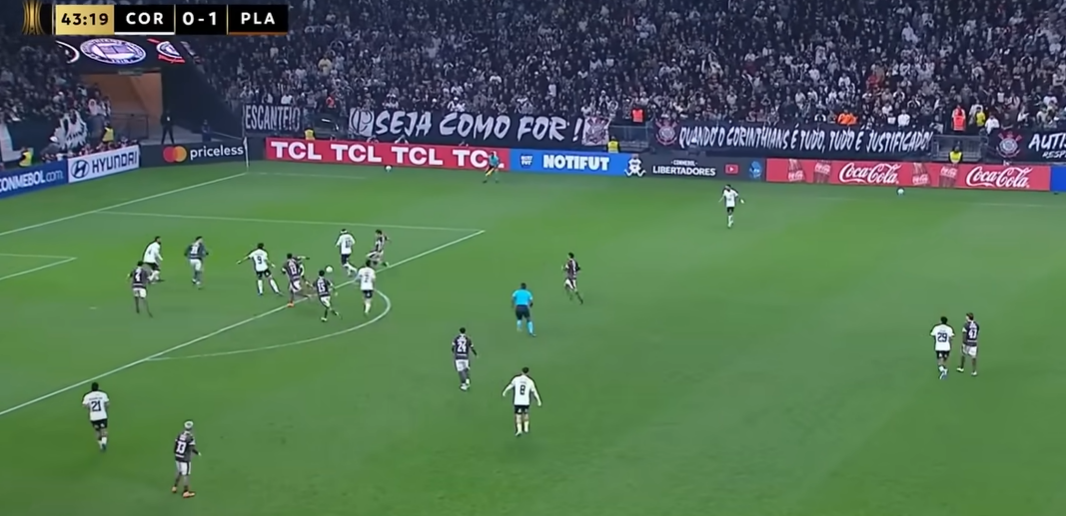 Corinthians perde para o Platense na Neo Química Arena, é vaiado e avança sob pressão na Libertadores