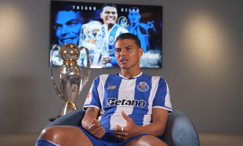 Thiago Silva anuncia saída do Porto após título português