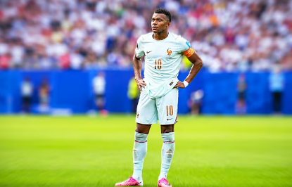 Mbappé marca dois gols, supera Messi e se torna o maior artilheiro da história das Copas do Mundo