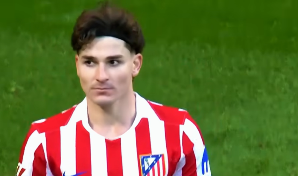 PSG prepara oferta milionária por Julián Alvarez e pode tirar atacante do Atlético de Madrid