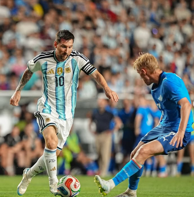 Messi volta a marcar, e Argentina encerra preparação para a Copa com vitória sobre a Islândia