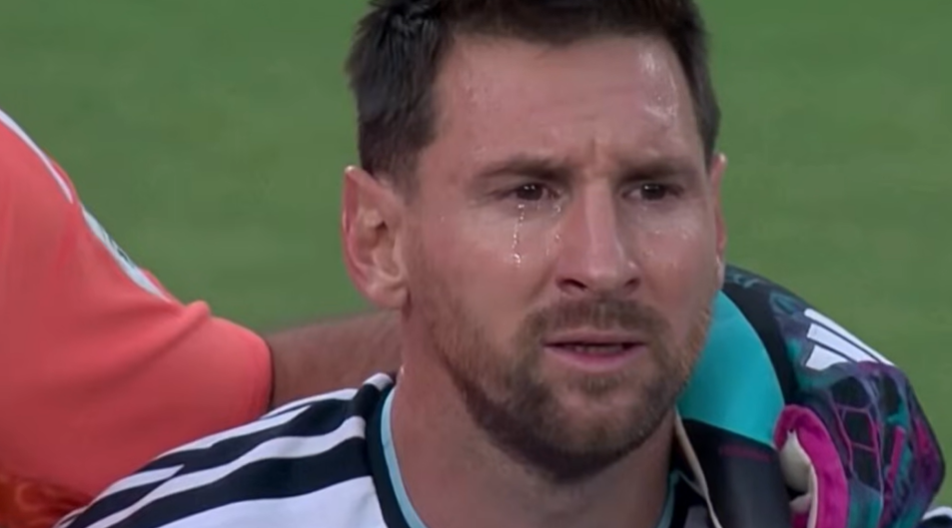 Messi revela emoção após hat-trick na estreia da Argentina